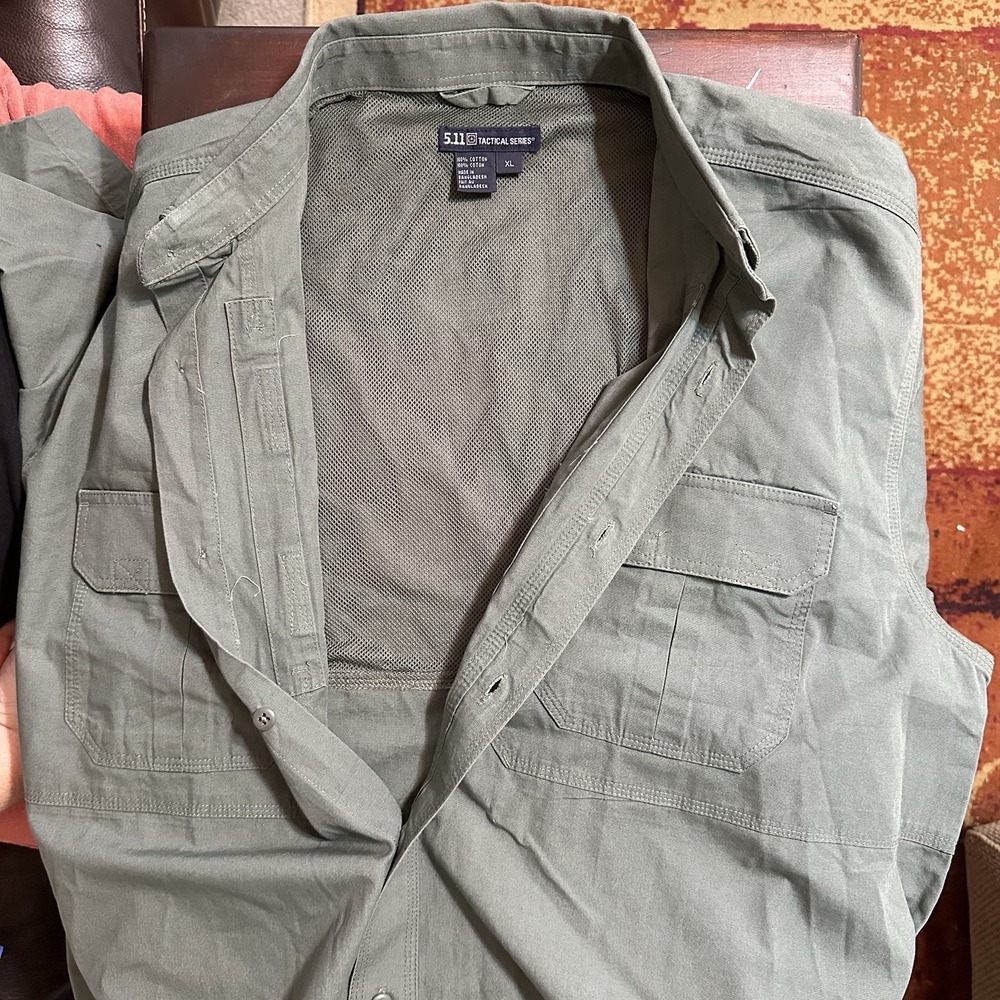 5.11 Tactical Men's XL SS Military Green Shirt Button Front Pockets Vented - Picture 3 of 7